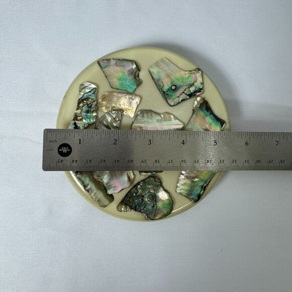 Vintage Betty's Shells Abalone Shell Round Trivet Hot Plate MCM Vomit Lucite - Picture 2 of 5